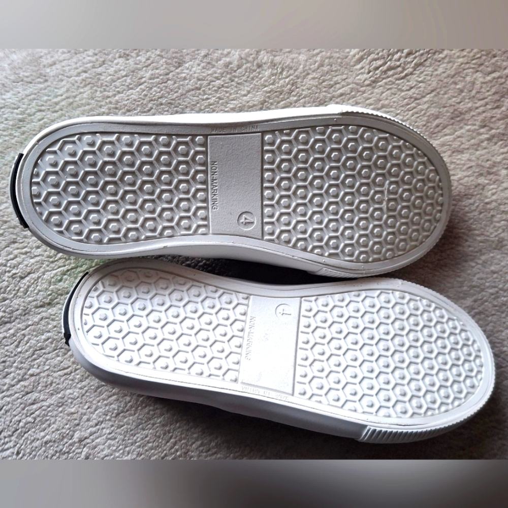 Minecraft Boy Slip on School Casual Shoes Size 4 - Picture 4 of 4